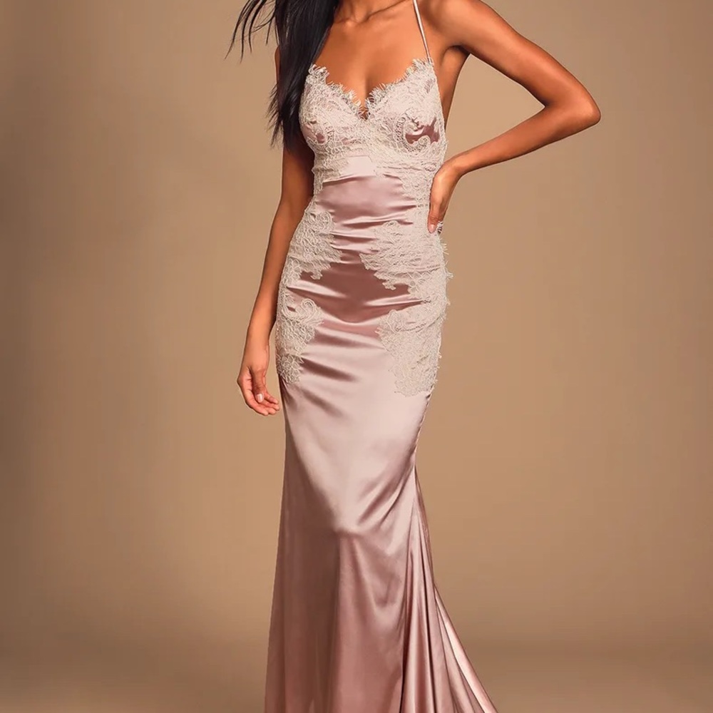 Lulus Mauve fantasy come true satin lace up dress. NWT